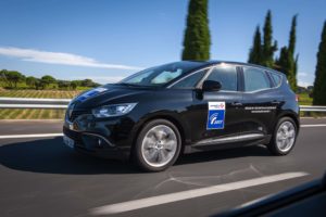 Voiture trafic Radio VINCI Autoroutes