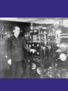 1925 Invention de la transmission en modulation de fréquence (FM)